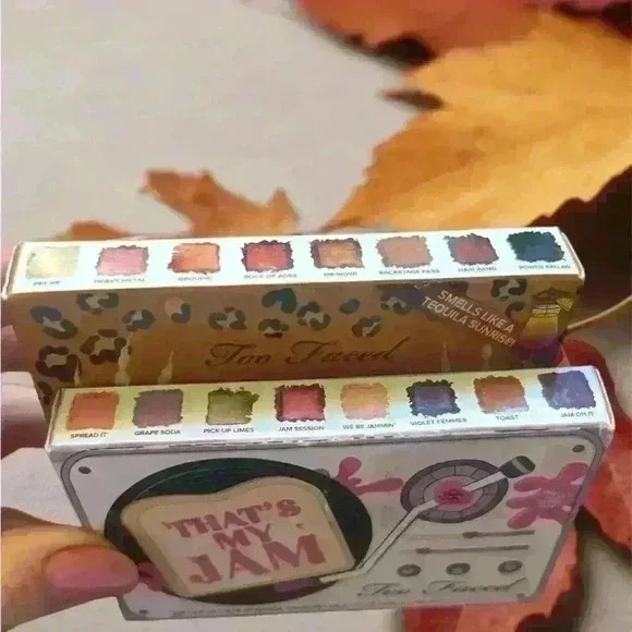 2 TOO FACED eyeshadow pallets NIB! - Picture 3 of 4